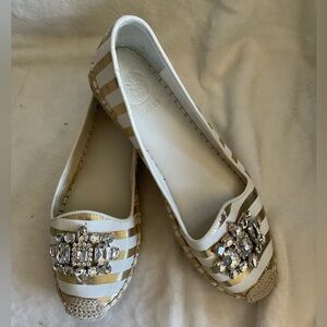 Guess Gill Multi Fabric Gold White Striped Espadrille shoes Sz 7